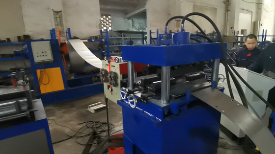 Automatic Adjustment CZ Purlin Changeover Roll Forming Machine With Gear Box Driven System