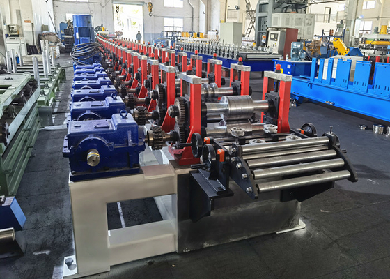 41 * 21 / 41 * 41 / 41 * 82 Solar Strut Automatic Size Adjustment Section Roll Forming Machine